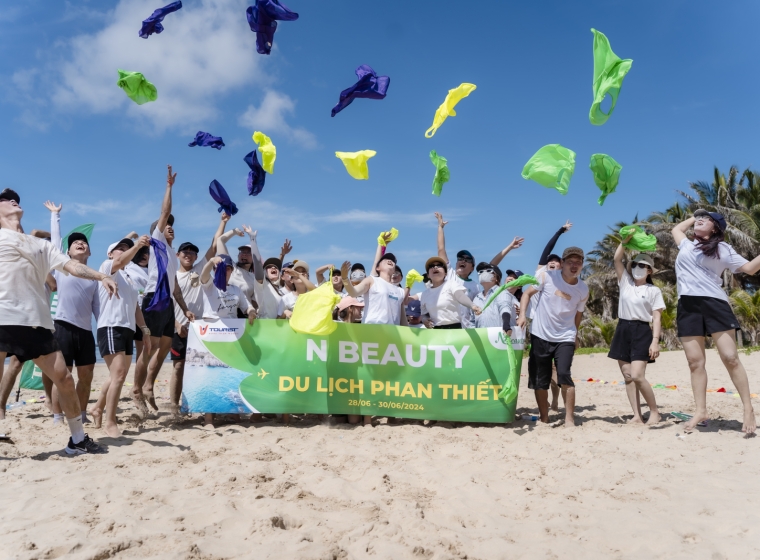 Loạt khoảnh khắc đáng nhớ của N Beauty cùng hoạt động Team Building tại Phan Thiết